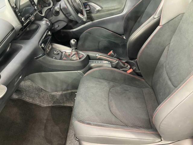 ＧＲヤリス ＲＺ　ハイパフォーマンス　ファースト　エディション　４ＷＤ　バックモニタ－　横滑り防止　エアロ　寒冷地　コーナーセンサー　ナビＴＶ　オートハイビーム　パーキングアシスト　ＥＴＣ２．０　ＵＳＢ　ＢＴ　盗難防止装置　スマートキー　オートエアコン（42枚目）