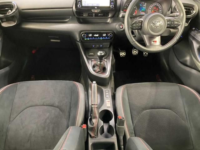 ＧＲヤリス ＲＺ　ハイパフォーマンス　ファースト　エディション　４ＷＤ　バックモニタ－　横滑り防止　エアロ　寒冷地　コーナーセンサー　ナビＴＶ　オートハイビーム　パーキングアシスト　ＥＴＣ２．０　ＵＳＢ　ＢＴ　盗難防止装置　スマートキー　オートエアコン（71枚目）