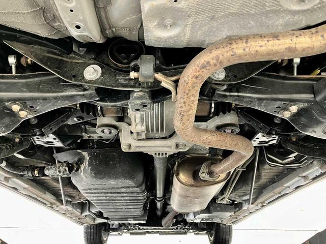 アルファード ２．５Ｓ　Ｃパッケージ　寒冷地　４ＷＤ　ＢＬＵＥＴＯＯＴＨ　車線逸脱警報　プリクラッシュセーフティー　アダプティブクルコン　ＡＣ１００Ｖ　地デジＴＶ　シートエアコン　パーキングアシスト　ナビ＆ＴＶ　バックソナー　シートヒータ（6枚目）