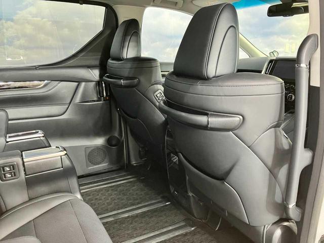 アルファード ２．５Ｓ　Ｃパッケージ　寒冷地　４ＷＤ　ＢＬＵＥＴＯＯＴＨ　車線逸脱警報　プリクラッシュセーフティー　アダプティブクルコン　ＡＣ１００Ｖ　地デジＴＶ　シートエアコン　パーキングアシスト　ナビ＆ＴＶ　バックソナー　シートヒータ（25枚目）