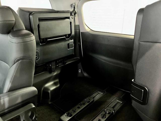 アルファード ２．５Ｓ　Ｃパッケージ　寒冷地　４ＷＤ　ＢＬＵＥＴＯＯＴＨ　車線逸脱警報　プリクラッシュセーフティー　アダプティブクルコン　ＡＣ１００Ｖ　地デジＴＶ　シートエアコン　パーキングアシスト　ナビ＆ＴＶ　バックソナー　シートヒータ（44枚目）