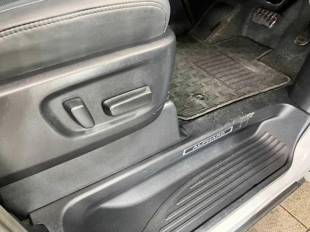 アルファード ２．５Ｓ　Ｃパッケージ　寒冷地　４ＷＤ　ＢＬＵＥＴＯＯＴＨ　車線逸脱警報　プリクラッシュセーフティー　アダプティブクルコン　ＡＣ１００Ｖ　地デジＴＶ　シートエアコン　パーキングアシスト　ナビ＆ＴＶ　バックソナー　シートヒータ（69枚目）