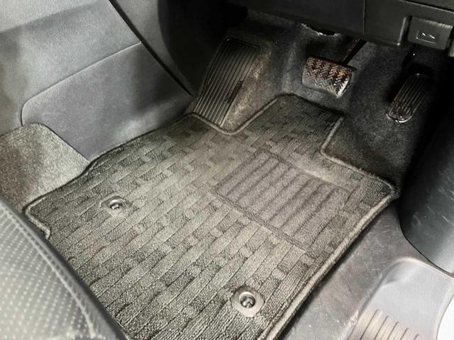 アルファード ２．５Ｓ　Ｃパッケージ　寒冷地　４ＷＤ　ＢＬＵＥＴＯＯＴＨ　車線逸脱警報　プリクラッシュセーフティー　アダプティブクルコン　ＡＣ１００Ｖ　地デジＴＶ　シートエアコン　パーキングアシスト　ナビ＆ＴＶ　バックソナー　シートヒータ（70枚目）