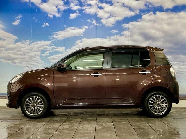 パッソ モーダ　Ｓ　夏冬タイヤ付き　４ＷＤ　ＬＥＤライト　シートヒーター　寒冷地　軽減ブレーキ　衝突安全ボディ　ベンチシート　バックカメラ　ミュージックプレイヤー接続可　アイドリングストップ　Ｂｌｕｅｔｏｏｔｈ接続（25枚目）