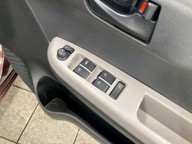 パッソ モーダ　Ｓ　夏冬タイヤ付き　４ＷＤ　ＬＥＤライト　シートヒーター　寒冷地　軽減ブレーキ　衝突安全ボディ　ベンチシート　バックカメラ　ミュージックプレイヤー接続可　アイドリングストップ　Ｂｌｕｅｔｏｏｔｈ接続（40枚目）