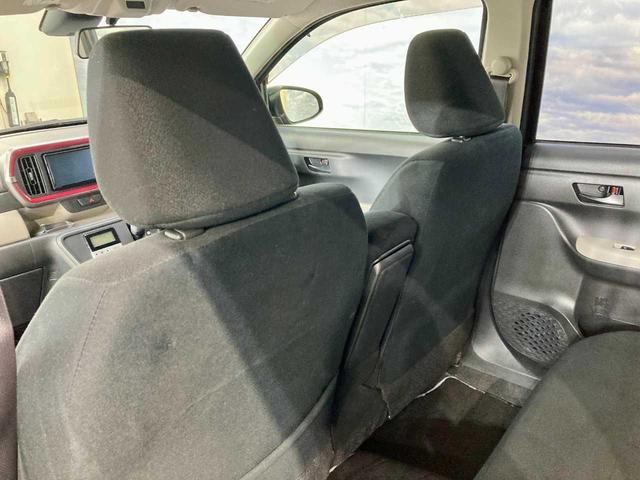 パッソ モーダ　Ｓ　夏冬タイヤ付き　４ＷＤ　ＬＥＤライト　シートヒーター　寒冷地　軽減ブレーキ　衝突安全ボディ　ベンチシート　バックカメラ　ミュージックプレイヤー接続可　アイドリングストップ　Ｂｌｕｅｔｏｏｔｈ接続（59枚目）