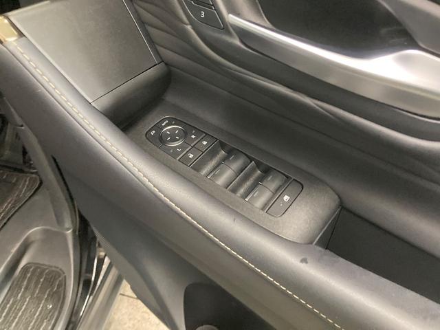 アルファードハイブリッド Z 寒冷地仕様 ワンオーナー ツインムーンルーフ デジタルインナーミラー ドラレコ ETC2.0 レーダークルーズ パノラミックビューモニター ブラインドスポットモニター メモリーナビ フルセグ(16枚目)