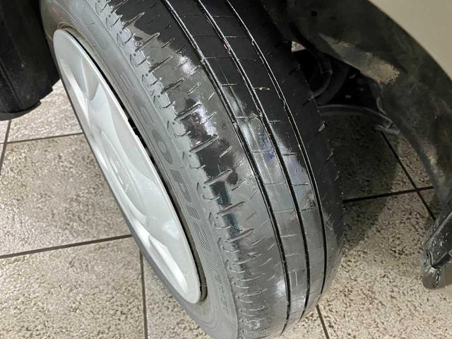 アルトラパン Ｓ　夏冬タイヤ付き　エンジンスターター付き　寒冷地　ワンオ－ナ－　シートヒータ　ブレーキサポート　フルオートエアコン　フルタイム４ＷＤ　ＥＴＣ　パワーウインドウ　ＬＥＤランプ（5枚目）