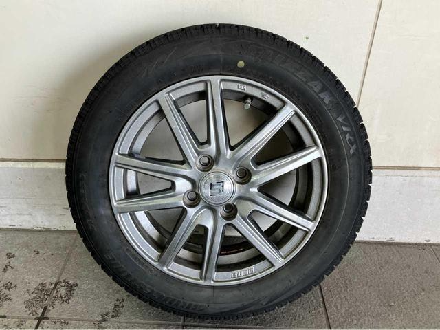 アルトラパン Ｓ　夏冬タイヤ付き　エンジンスターター付き　寒冷地　ワンオ－ナ－　シートヒータ　ブレーキサポート　フルオートエアコン　フルタイム４ＷＤ　ＥＴＣ　パワーウインドウ　ＬＥＤランプ（7枚目）