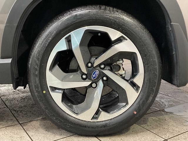 フォレスター アドバンス　バックソナー　ヒーター　ＳＤナビゲーション　アダプティブクルーズ　ブルーレイ再生　キーレス　スマートＫ　禁煙　ＰＷシート　ブルートゥース　エアＢ　サイドエアＢ　ＡＵＸ　ＡＷＤ　オートＬＥＤ　寒冷地（2枚目）