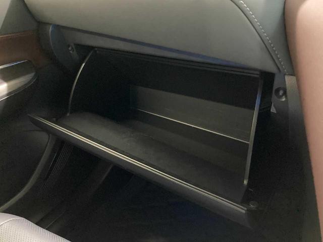 ハリアー Ｚ　レザーパッケージ　寒冷地仕様　夏冬タイヤ付　パノラマルーフ　ＪＢＬサウンド　アラウンドビューモニター　メモリナビ　デジタルインナーミラー　ＥＴＣ２．０　レーダークルーズ　本革電動シート　シートヒーター・シートエアコン（50枚目）