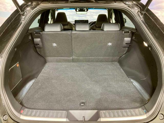 ハリアー Ｚ　レザーパッケージ　寒冷地仕様　夏冬タイヤ付　パノラマルーフ　ＪＢＬサウンド　アラウンドビューモニター　メモリナビ　デジタルインナーミラー　ＥＴＣ２．０　レーダークルーズ　本革電動シート　シートヒーター・シートエアコン（51枚目）