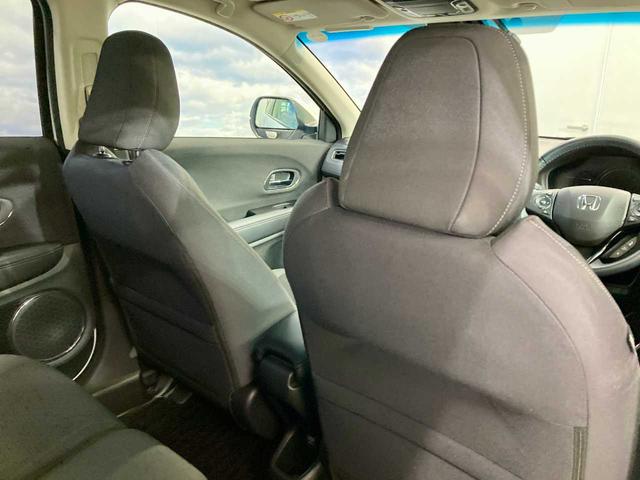 ヴェゼル ハイブリッドＸ・ホンダセンシング　レーダークルコン　シ－トヒ－タ－　レーンキープ　横滑防止　Ｒカメラ　ドラレコ　ＥＴＣ車載器　サイドエアバック　ＤＶＤ再生　４ＷＤ　Ｂｌｕｅｔｏｏｔｈ接続　寒冷地仕様　ＬＥＤヘッドライト　フルセグＴＶ（20枚目）