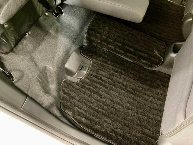 ヴェゼル ハイブリッドＸ・ホンダセンシング　レーダークルコン　シ－トヒ－タ－　レーンキープ　横滑防止　Ｒカメラ　ドラレコ　ＥＴＣ車載器　サイドエアバック　ＤＶＤ再生　４ＷＤ　Ｂｌｕｅｔｏｏｔｈ接続　寒冷地仕様　ＬＥＤヘッドライト　フルセグＴＶ（24枚目）