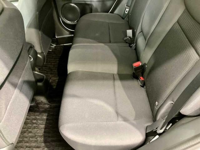 ヴェゼル ハイブリッドＸ・ホンダセンシング　レーダークルコン　シ－トヒ－タ－　レーンキープ　横滑防止　Ｒカメラ　ドラレコ　ＥＴＣ車載器　サイドエアバック　ＤＶＤ再生　４ＷＤ　Ｂｌｕｅｔｏｏｔｈ接続　寒冷地仕様　ＬＥＤヘッドライト　フルセグＴＶ（28枚目）