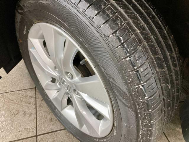 ヴェゼル ハイブリッドＸ・ホンダセンシング　レーダークルコン　シ－トヒ－タ－　レーンキープ　横滑防止　Ｒカメラ　ドラレコ　ＥＴＣ車載器　サイドエアバック　ＤＶＤ再生　４ＷＤ　Ｂｌｕｅｔｏｏｔｈ接続　寒冷地仕様　ＬＥＤヘッドライト　フルセグＴＶ（33枚目）