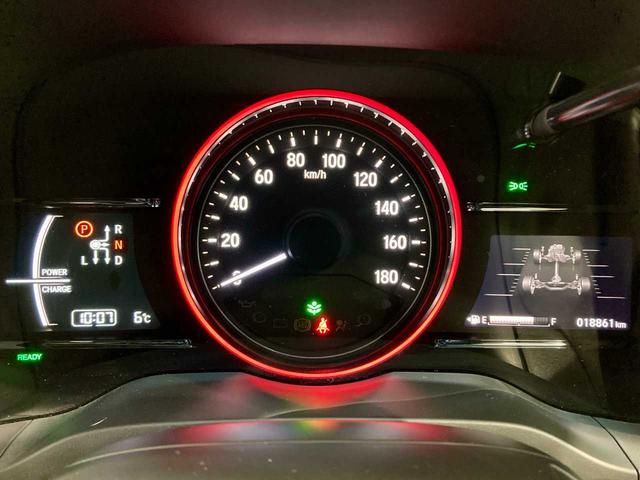 ヴェゼル ハイブリッドＸ・ホンダセンシング　レーダークルコン　シ－トヒ－タ－　レーンキープ　横滑防止　Ｒカメラ　ドラレコ　ＥＴＣ車載器　サイドエアバック　ＤＶＤ再生　４ＷＤ　Ｂｌｕｅｔｏｏｔｈ接続　寒冷地仕様　ＬＥＤヘッドライト　フルセグＴＶ（35枚目）