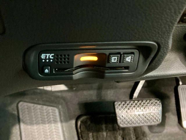 ヴェゼル ハイブリッドＸ・ホンダセンシング　レーダークルコン　シ－トヒ－タ－　レーンキープ　横滑防止　Ｒカメラ　ドラレコ　ＥＴＣ車載器　サイドエアバック　ＤＶＤ再生　４ＷＤ　Ｂｌｕｅｔｏｏｔｈ接続　寒冷地仕様　ＬＥＤヘッドライト　フルセグＴＶ（36枚目）