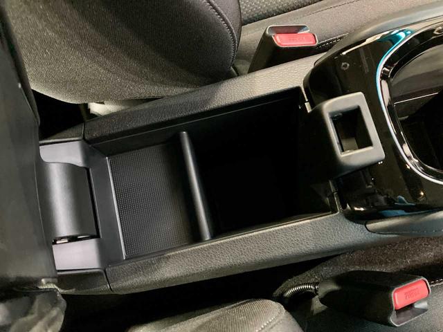 ヴェゼル ハイブリッドＸ・ホンダセンシング　レーダークルコン　シ－トヒ－タ－　レーンキープ　横滑防止　Ｒカメラ　ドラレコ　ＥＴＣ車載器　サイドエアバック　ＤＶＤ再生　４ＷＤ　Ｂｌｕｅｔｏｏｔｈ接続　寒冷地仕様　ＬＥＤヘッドライト　フルセグＴＶ（43枚目）