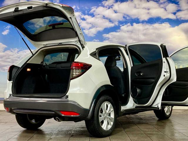 ヴェゼル ハイブリッドＸ・ホンダセンシング　レーダークルコン　シ－トヒ－タ－　レーンキープ　横滑防止　Ｒカメラ　ドラレコ　ＥＴＣ車載器　サイドエアバック　ＤＶＤ再生　４ＷＤ　Ｂｌｕｅｔｏｏｔｈ接続　寒冷地仕様　ＬＥＤヘッドライト　フルセグＴＶ（68枚目）