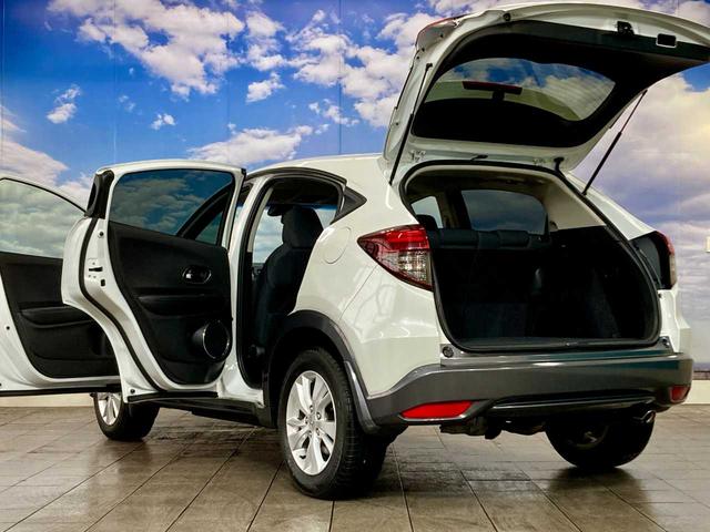 ヴェゼル ハイブリッドＸ・ホンダセンシング　レーダークルコン　シ－トヒ－タ－　レーンキープ　横滑防止　Ｒカメラ　ドラレコ　ＥＴＣ車載器　サイドエアバック　ＤＶＤ再生　４ＷＤ　Ｂｌｕｅｔｏｏｔｈ接続　寒冷地仕様　ＬＥＤヘッドライト　フルセグＴＶ（70枚目）