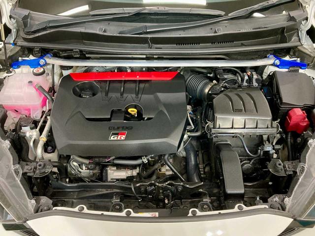 GRヤリス RZ ハイパフォーマンス BTオーディオ 追従クルコン 地デジ Iストップ LEDヘッド ナビ&TV 盗難防止システム バックガイドモニター Cソナー AWD フルオートエアコン 横滑り防止装置付き スマートキ- ABS付き(3枚目)
