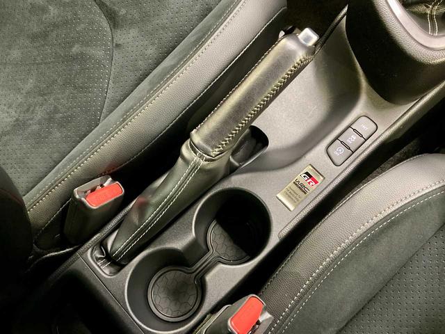 GRヤリス RZ ハイパフォーマンス BTオーディオ 追従クルコン 地デジ Iストップ LEDヘッド ナビ&TV 盗難防止システム バックガイドモニター Cソナー AWD フルオートエアコン 横滑り防止装置付き スマートキ- ABS付き(50枚目)