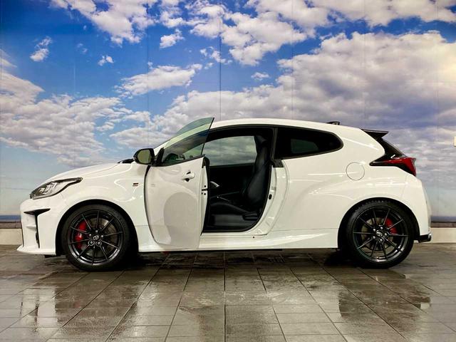 GRヤリス RZ ハイパフォーマンス BTオーディオ 追従クルコン 地デジ Iストップ LEDヘッド ナビ&TV 盗難防止システム バックガイドモニター Cソナー AWD フルオートエアコン 横滑り防止装置付き スマートキ- ABS付き(57枚目)