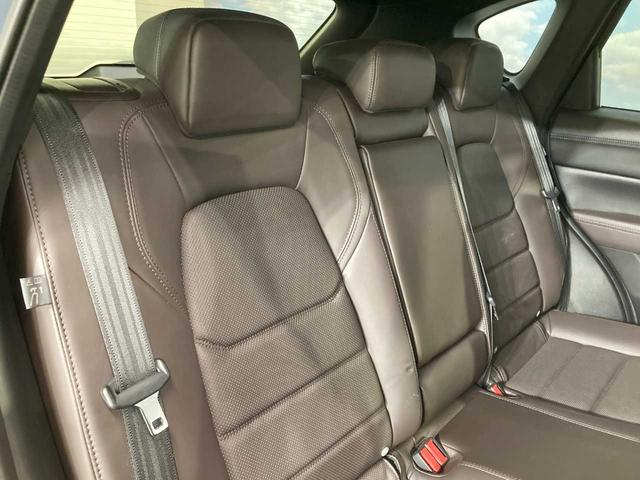 ＣＸ－５ ＸＤ　エクスクルーシブモード　寒冷地　スペアキー　Ｂｌｕｅｔｏｏｔｈ対応　バックカメラ　ＥＴＣ　パワーシート　パノラマビュー　追従式クルーズコントロール　クリアランスソナー　シートヒーター　シートクーラー　パーキングアシスト（18枚目）