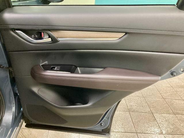 ＣＸ－５ ＸＤ　エクスクルーシブモード　寒冷地　スペアキー　Ｂｌｕｅｔｏｏｔｈ対応　バックカメラ　ＥＴＣ　パワーシート　パノラマビュー　追従式クルーズコントロール　クリアランスソナー　シートヒーター　シートクーラー　パーキングアシスト（59枚目）