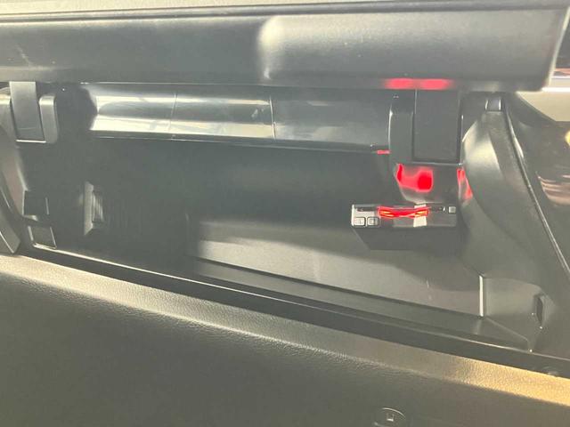 ハイラックス Z スペアキー 寒冷地仕様 ターボ付 BLUETOOTH レーダーC センターデフロック ETC搭載 バックモニタ アイドリングSTOP フルセグ地デジ LEDヘッドランプ クリアランスソナ リフトアップ(39枚目)