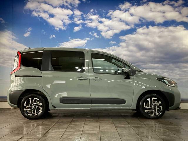 シエンタ ハイブリッドZ 寒冷地仕様車 ワンオーナー スペアキー 前席シートヒーター ETC2.0 3列シート 禁煙 アラウンドビューモニター Bluetooth搭載 パークアシスト 追従クルーズ 衝突軽減装置 メモリーナビ(13枚目)