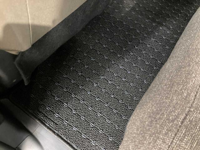 シエンタ ハイブリッドZ 寒冷地仕様車 ワンオーナー スペアキー 前席シートヒーター ETC2.0 3列シート 禁煙 アラウンドビューモニター Bluetooth搭載 パークアシスト 追従クルーズ 衝突軽減装置 メモリーナビ(55枚目)