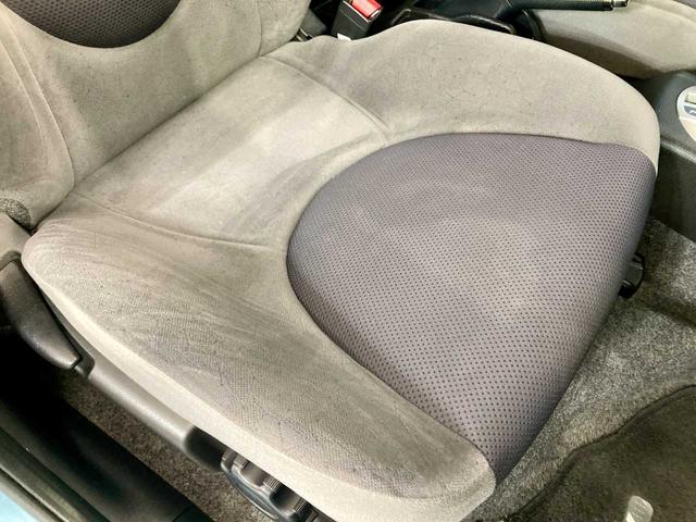 フィット 1.3A 寒冷地仕様 夏冬タイヤ付き 4WD キーレスエントリー 電動格納ミラー チップアップシート ABS パワステ パワーウィンドウ(21枚目)