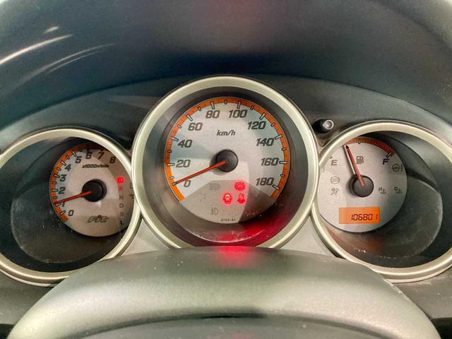 フィット 1.3A 寒冷地仕様 夏冬タイヤ付き 4WD キーレスエントリー 電動格納ミラー チップアップシート ABS パワステ パワーウィンドウ(35枚目)