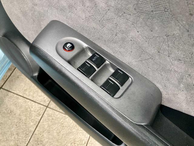 フィット 1.3A 寒冷地仕様 夏冬タイヤ付き 4WD キーレスエントリー 電動格納ミラー チップアップシート ABS パワステ パワーウィンドウ(57枚目)