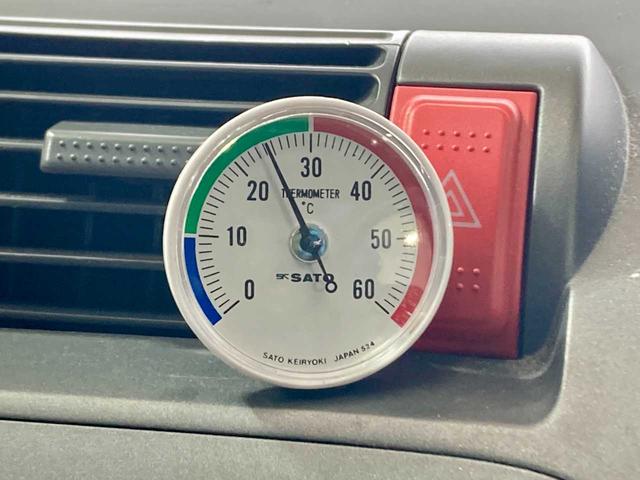 フィット 1.3A 寒冷地仕様 夏冬タイヤ付き 4WD キーレスエントリー 電動格納ミラー チップアップシート ABS パワステ パワーウィンドウ(78枚目)