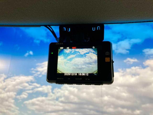 Ｎ－ＢＯＸ Ｇ・Ｌパッケージ　夏冬タイヤ付き　スペアキー　エンジンスターター　禁煙　Ｂｌｕｅｔｏｏｔｈ音楽　ＵＳＢ接続　左後パワースライドドア　ドラレコ　ＬＥＤライト　寒冷地仕様　ナビＴＶ　ＤＶＤ再生可　横滑防止　ＡＵＸ　４ＷＤ（42枚目）