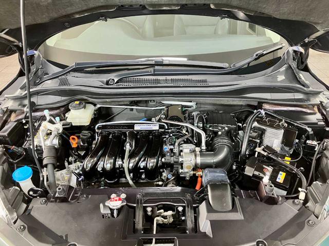 ヴェゼル ハイブリッドＸ・Ｌパッケージ　Ｂｌｕｅｔｏｏｔｈ対応　メモリナビ　寒冷地　ナビ＆ＴＶ　Ｒカメラ　フルタイム４ＷＤ　盗難防止システム　ＬＥＤライト　シートヒータ　キーレス　オートクルーズコントロール　電動格納ミラー　サイドＳＲＳ（5枚目）