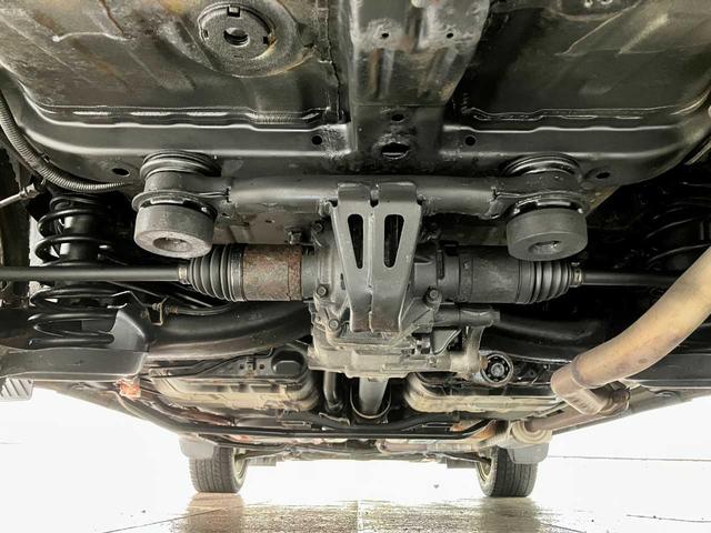 ヴェゼル ハイブリッドＸ・Ｌパッケージ　Ｂｌｕｅｔｏｏｔｈ対応　メモリナビ　寒冷地　ナビ＆ＴＶ　Ｒカメラ　フルタイム４ＷＤ　盗難防止システム　ＬＥＤライト　シートヒータ　キーレス　オートクルーズコントロール　電動格納ミラー　サイドＳＲＳ（6枚目）