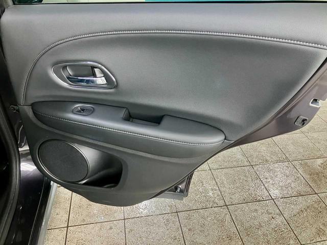 ヴェゼル ハイブリッドＸ・Ｌパッケージ　Ｂｌｕｅｔｏｏｔｈ対応　メモリナビ　寒冷地　ナビ＆ＴＶ　Ｒカメラ　フルタイム４ＷＤ　盗難防止システム　ＬＥＤライト　シートヒータ　キーレス　オートクルーズコントロール　電動格納ミラー　サイドＳＲＳ（43枚目）