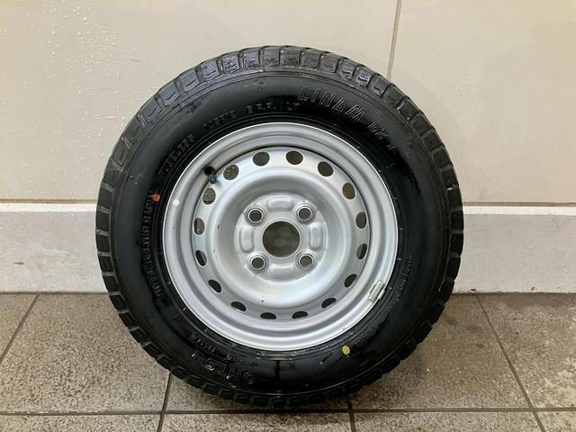 ハイゼットトラック ローダンプ　夏冬タイヤ付き　ダンプ　取扱説明書　メンテナスノート　スペアキー　ラジオ　灰皿（7枚目）