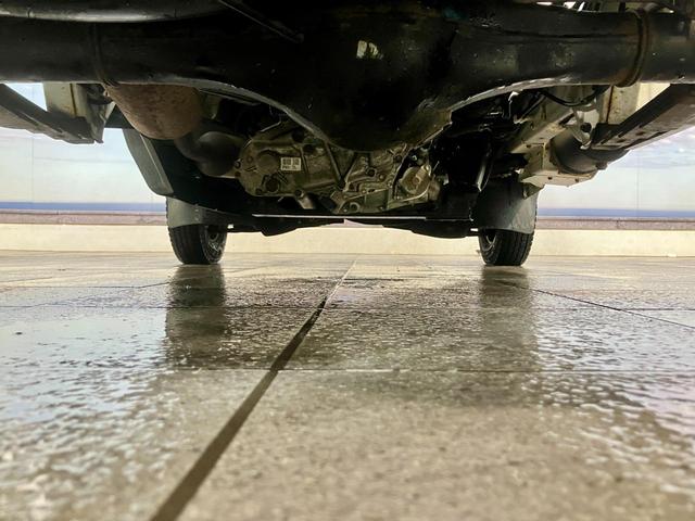 ハイゼットトラック ローダンプ　夏冬タイヤ付き　ダンプ　取扱説明書　メンテナスノート　スペアキー　ラジオ　灰皿（13枚目）