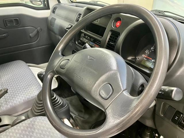 ハイゼットトラック ローダンプ　夏冬タイヤ付き　ダンプ　取扱説明書　メンテナスノート　スペアキー　ラジオ　灰皿（44枚目）