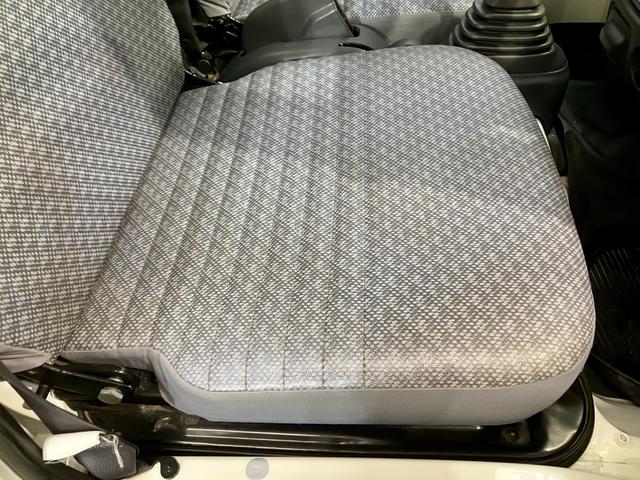 ハイゼットトラック ローダンプ　夏冬タイヤ付き　ダンプ　取扱説明書　メンテナスノート　スペアキー　ラジオ　灰皿（62枚目）