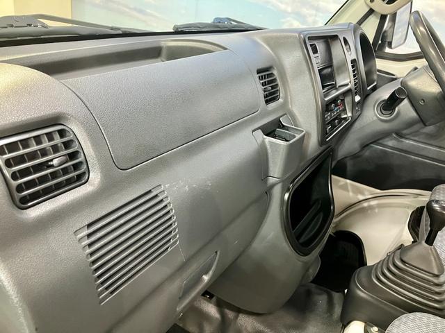 ハイゼットトラック ローダンプ　夏冬タイヤ付き　ダンプ　取扱説明書　メンテナスノート　スペアキー　ラジオ　灰皿（73枚目）