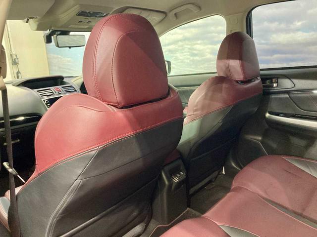 レヴォーグ １．６ＳＴＩスポーツアイサイト　夏冬タイヤ付き　スペアキー　ドライブレコーダ　Ｐシート　本革　ブルーレイ再生　２．０ＥＴＣ　Ｂｌｕｅｔｏｏｔｈ搭載　バックモニター　サイドカメラ　衝突軽減装置　寒冷地　Ｓヒーター　ターボ車　ナビＴＶ（32枚目）