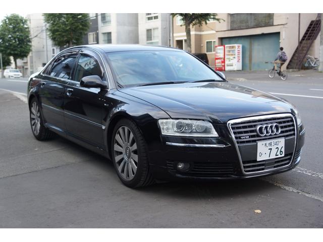 アウディ ａ８ ｌ ６ ０クワトロ ｗ１２ トランスポーター同色シート同色内装 車庫保管の中古車 グーネット中古車