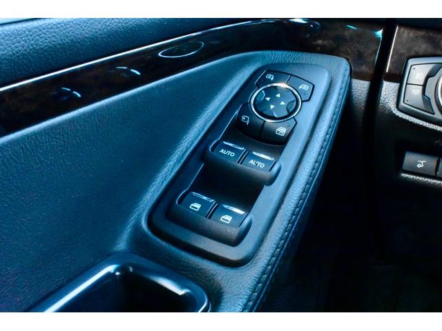 エクスプローラー リミテッド　４ＷＤ　パワーバックドア　サンルーフ　バックカメラ　ＥＴＣ　委託販売　夏・冬タイヤ　バンパーガード（40枚目）