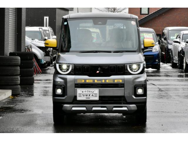 デリカミニ Ｔ　プレミアム　デリマルパッケージ　４ＷＤ　新車展示　寒冷地仕様　１２．３インチメーカーナビ　ＥＴＣ２．０　純正ドライブレコーダー　ルーフレールレス　イエローデカールパック　両側パワースライドドア（18枚目）